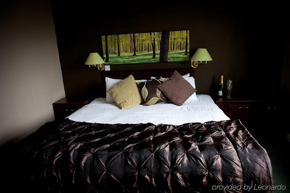 Birch Hotel 3*